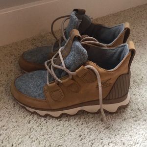 NWOT Sorel women’s boot size 5